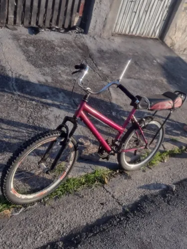 Bike aro 24 com aro vmaxx freio zerado
