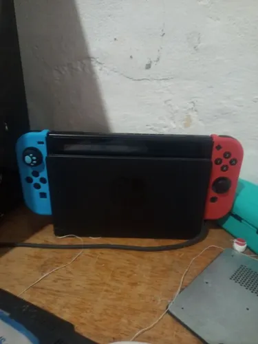 Nintendo switch com cartão de memória 500 GB de 60 jogos originais