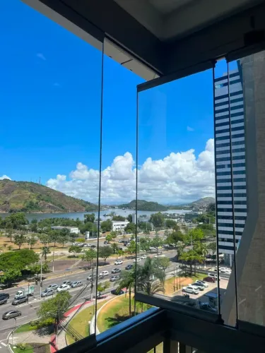 Apartamento 3 Suítes - 2 Vagas - Vista Mar - 107m² - Mobiliado - PORTEIRA FECHADA - Ensead