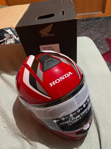 Capacete lacrado