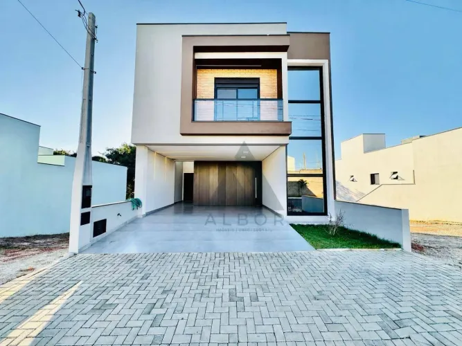 Triplex à venda, 260 m² por R$ 1.500.000 - Condomínio Lago dos Ipês - Itapetininga/SP
