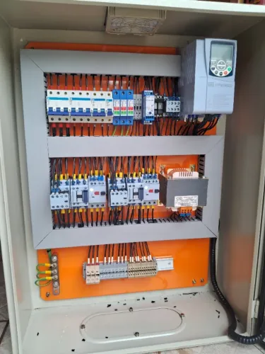 SISTEMA DE PRESSURIZAÇÃO GRUNDFOS + INVERSOR WEG + TANQUE JACUZZI (NOVO)