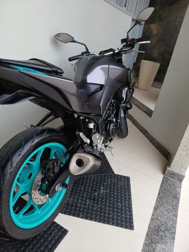 Mt03 baixo Km