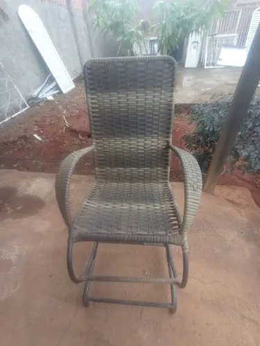 Cadeira de balanço em ótimo estado!