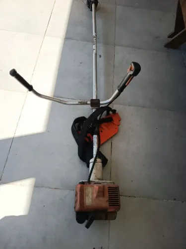 Roçadeira Stihl FS 220 original