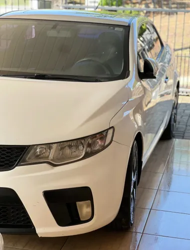 Kia Motors Cerato Koup 2.0 16V Aut. 2012