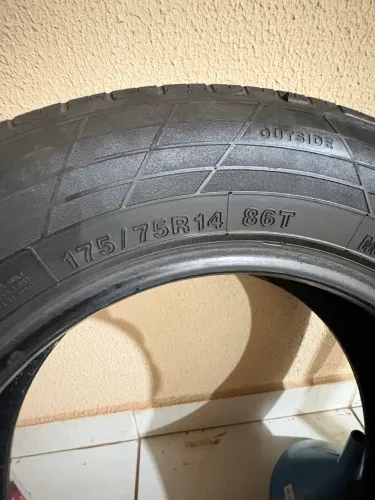 Vendo 2 pneus aro 14 175/75 R14