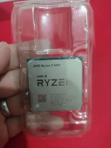Processador Ryzen 5 5600 + Air cooler de brinde