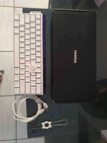 Teclado Magnético Akko Veekos Shine60 HE Switch Magnético