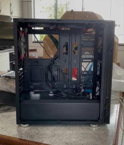 GABINETE GAMER PICHAU KOMOR