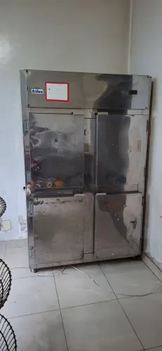 Geladeira Frilux comercial 700L