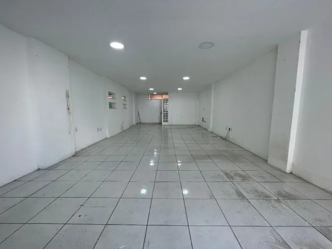Loja para alugar, 70 m² por R$ 4.425,00/mês - Cascatinha - Juiz de Fora/MG