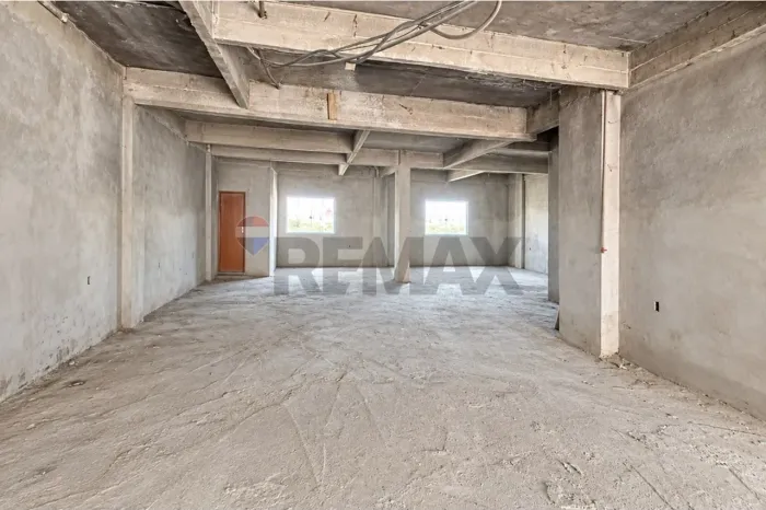 OPORTUNIDADE - Ponto Comercial Amplo