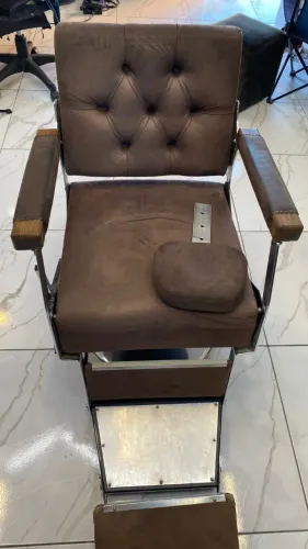 Cadeira de Barbeiro Profissional Hidráulica e Reclinável