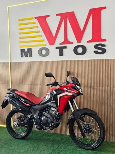honda sahara 300 rally 2025 abs