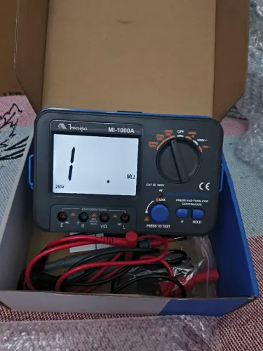 Megômetro digital Minipa MI-1000A