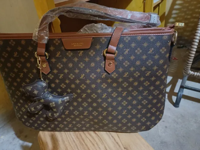 Vendo essas bolsas 2 alças novas e de marca, * comprei em Mato Grosso