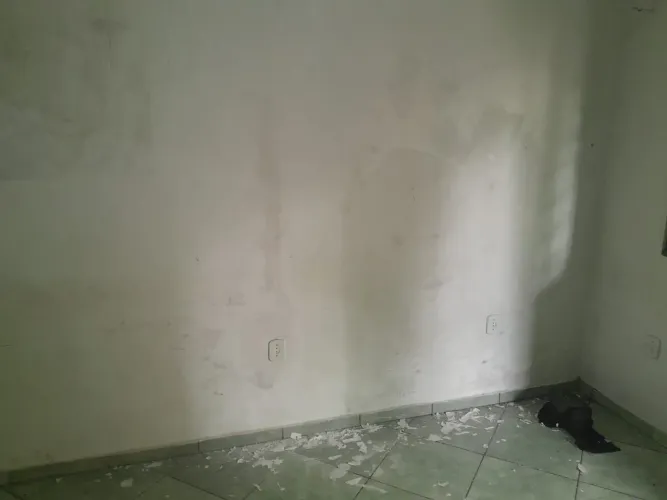 Vende se 2 casas no mesmo terreno