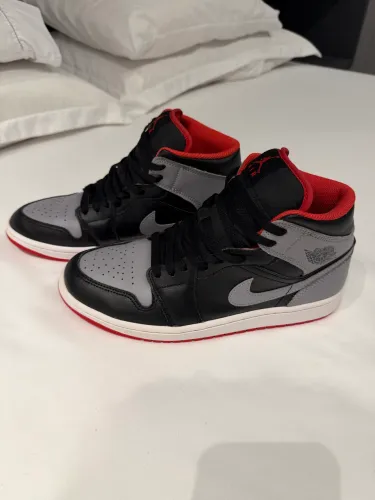 Air Jordan Mid N 40