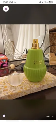 Perfume Tea Time à Paris Macaron Amande Jeanne Arthes