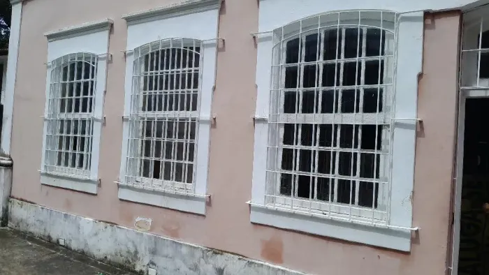 ALUGO EXCELENTE CASA NO POCO DA PANELA UMA EXCELENTE ÁREA COMERCIAL