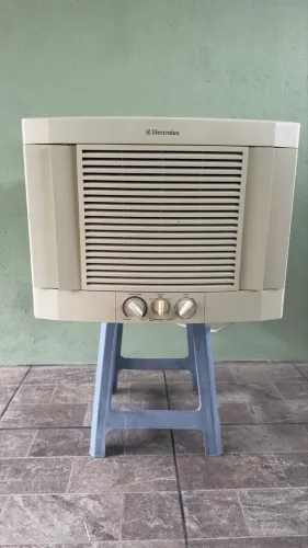 Ar condicionado 390,00 Reais