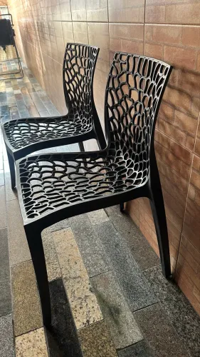 Cadeira Gruvyer Preta Design Ergonômico