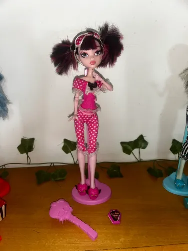 Draculaura Dead Tired Monster High G1