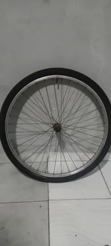 Roda Aro 26 com pneu novo