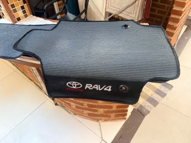 jogo de tapete + Tapete da Mala Emborrachado para Toyota RAV4 ano 2022 / 2025