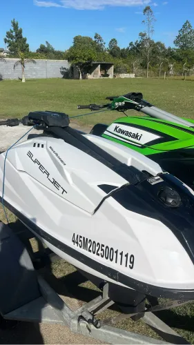 Jetski jet ski em pé Yamaha Superjet super jet 2024/2025 novinho