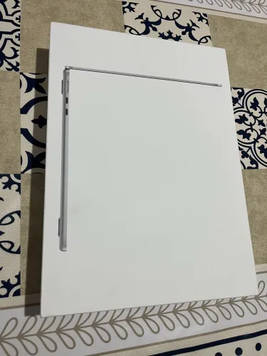 MacBook Air m5 16gb ram 512gb ssd lacrado com garantia ativa de um ano