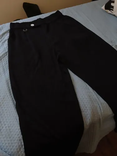 Calça de alfaiataria tamanho PP - medidas na foto