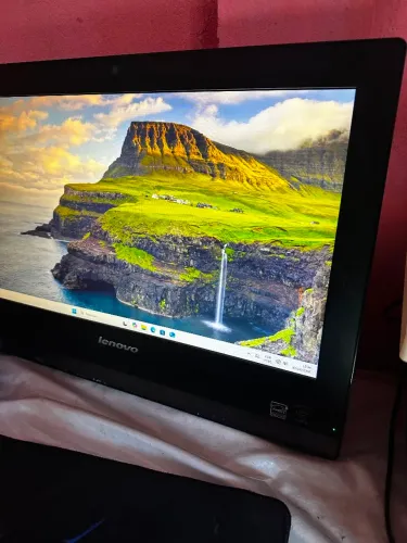 Desktop em ótimo estado