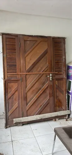 PORTA DE MADEIRA