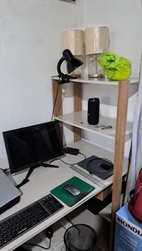 Mesa de Escritório / Computador