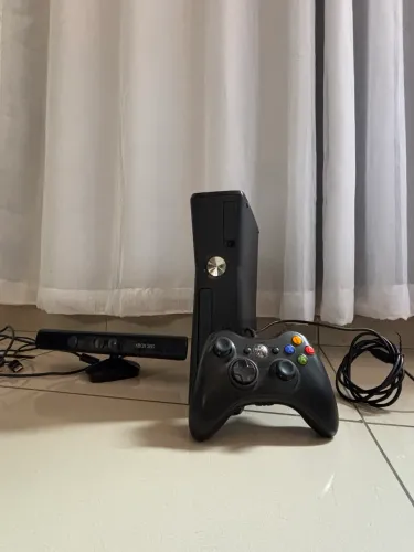 Xbox 360 Super Slim + Kinect + Controle Original | Excelente Esta