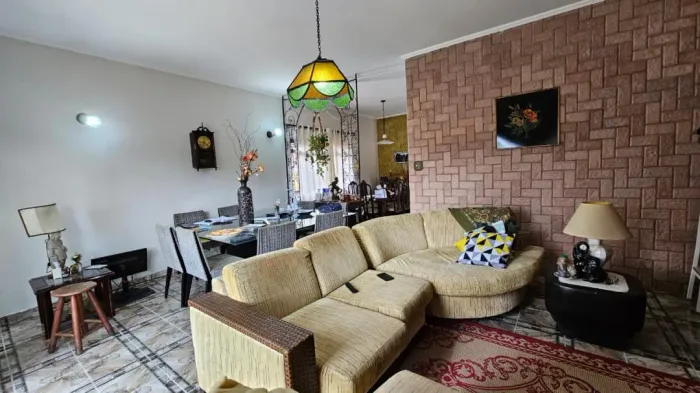 Casa à venda na Vila Clarice, São Paulo. 3 dormitórios, 2 banheiros, 6 vagas de garagem RE