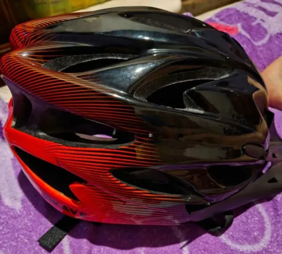 Capacete de Ciclismo Tamanho M Novo (V.E.N.D.O)