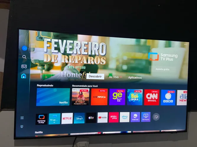 Smart tv Samsung 50 polegadas 4K com comando de voz e Alexia 