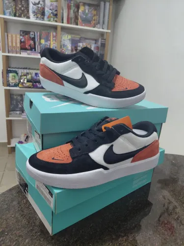 40 - BR Nike SB Force 58 Shattered Backboard