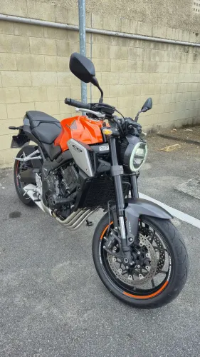 CB 650R IMPECÁVEL!