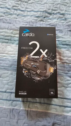 Intercomunicador Cardo Freecom2x com som JBL