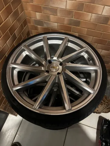 Roda 20 4x100 / 4 Pneus Zeros