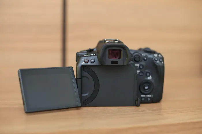 Câmera Canon Eos R5c Corpo Cinema 8k60 45mp