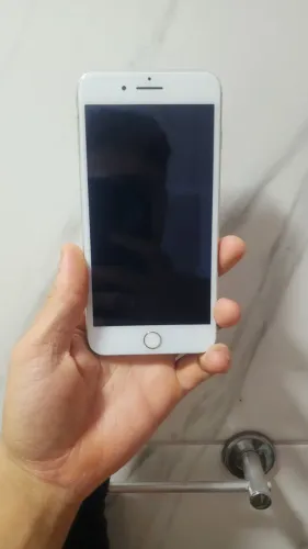 IPHONE 8 PLUS