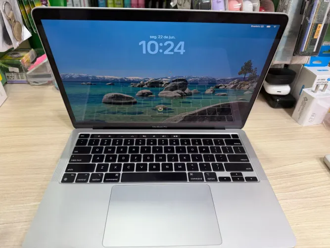 MacBook Pro M2
