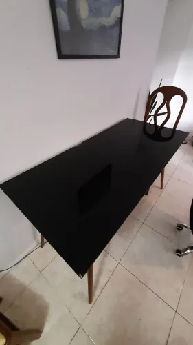 Mesa com retirada imediata