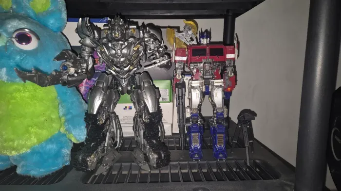 Megatron e Optimus Prime Oversized - Transformers