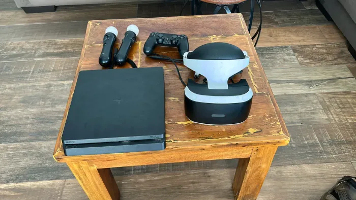 PlayStation 4 500GB + VR